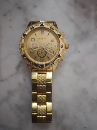 Reloj GENEVA dorado