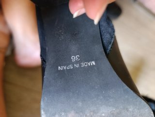 Botines negros hebillas tacón 36