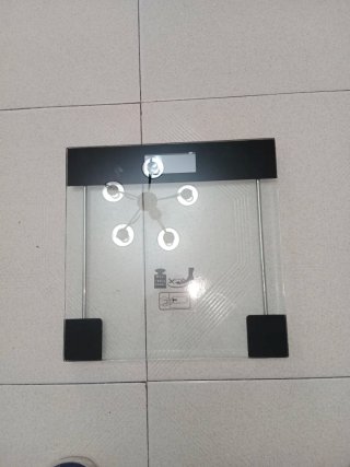¡SUPER OFERTA! Báscula Vidrio Cien Beauty NUEVO!