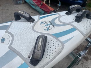 Tabla de windsurf Mistral Screamer 104l