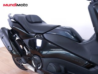 YAMAHA T-MAX 560
