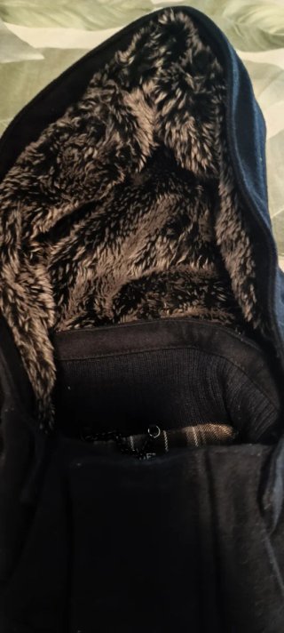 Abrigo Pull&Bear azul oscuro con gorro