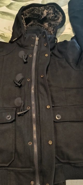 Abrigo Pull&Bear azul oscuro con gorro
