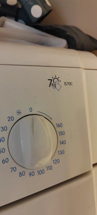 Secadora Indesit IS70C