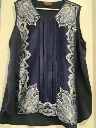 Blusa Cortefiel azul y blanca satinada