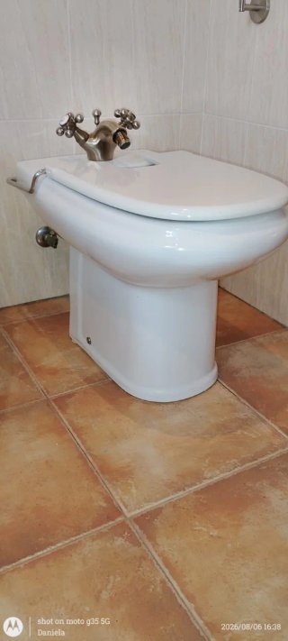 Grifo y Bidet Vintage Roca