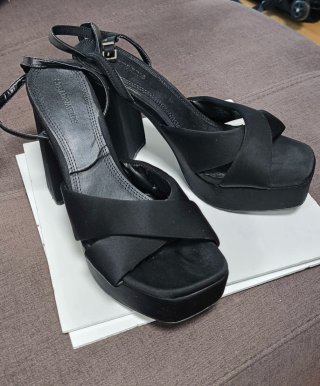 Sandalias Stradivarius Tacón Plataforma