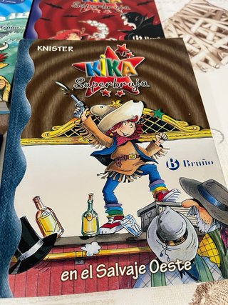 Libros Kika Superbruja (4 unidades)