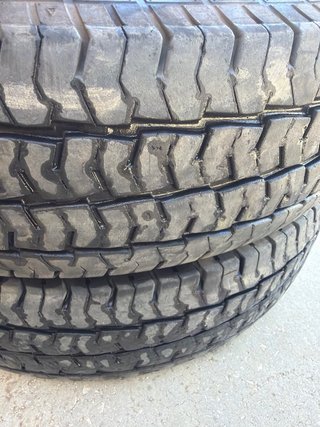 2 Neumáticos Ovation V-02 195R15C 106/104R