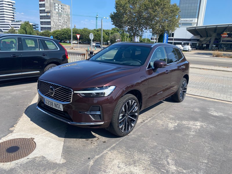 Volvo XC60 Recharge T6 Plus Bright eAWD 2025