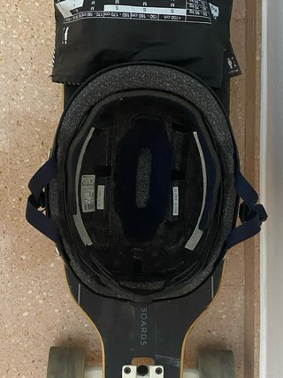 Longboard con casco y protectores XL