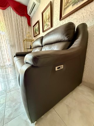 Sofá piel auténtica 3 plazas · 2 relax eléctricos