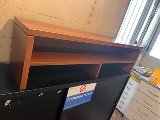 Estantería madera cerezo