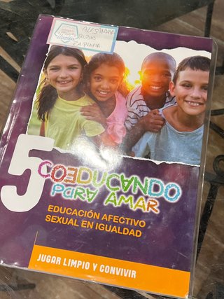 Libro de educación afectivo sexual de quinto de pr