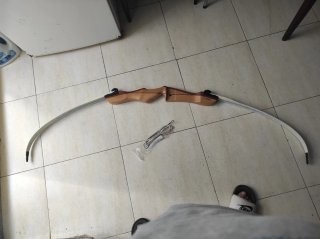 Arco e frecce in legno Marco