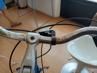 Bicicleta de paseo azul