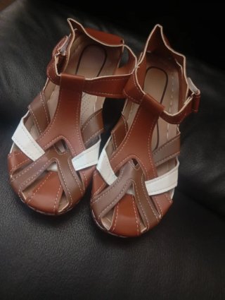 Sandalias Marrón y Blanco Talla 37