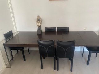 Mesa de comedor y seis sillas