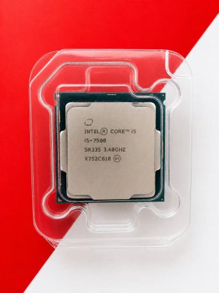 Processori Intel, RAM DDR3/DDR4 e componenti