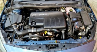 Opel Astra 2013 único dueño