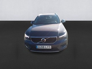 Volvo XC40 T3 Momentum Pro 120 kW (163 CV)
