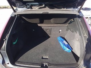 Volvo XC40 T3 Momentum Pro 120 kW (163 CV)