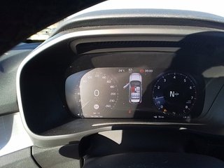 Volvo XC40 T3 Momentum Pro 120 kW (163 CV)