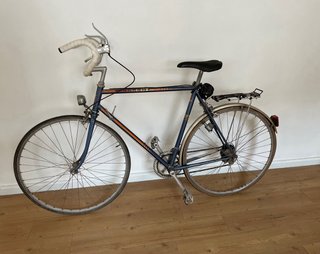 Bicicleta Peugeot clásica de carretera vintage