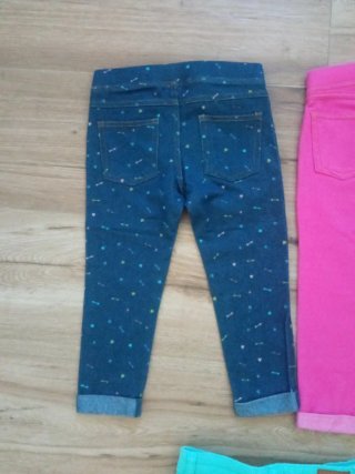 Lote 3 pantalones niña 3-4 años.