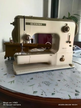 Máquina de coser BERNINA Record