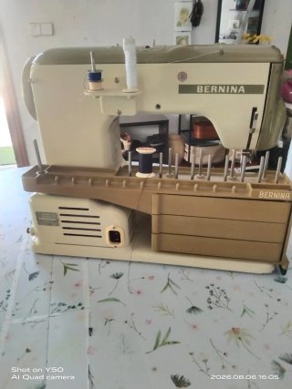 Máquina de coser BERNINA Record
