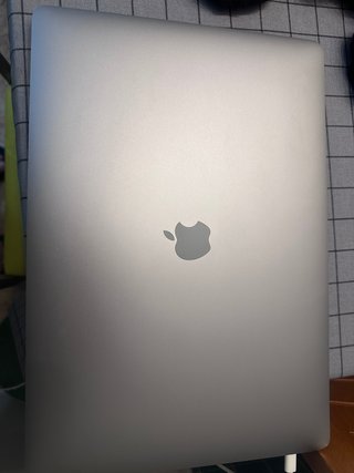MacBook Pro 16 Core i9 8GB Radeon 5500