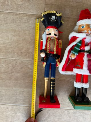 Lote 8 Cascanueces Navideños Madera y Plástico