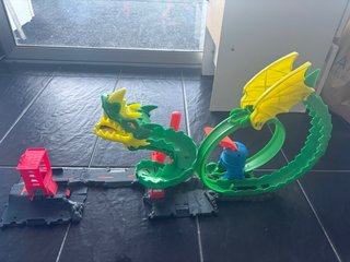 Pista Hot Wheels Dragón