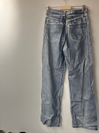 Pantalón Zara Talla 32 Efecto Desgastado