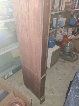 Rinconera de madera antigua
