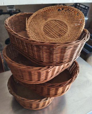 Cestas de mimbre artesanales