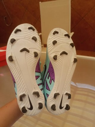 Botas de fútbol Nike Teal Talla 35