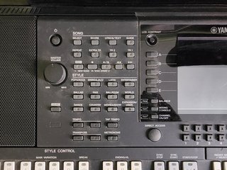 Teclado YAMAHA PSR-S750