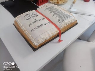 Se hacen Pasteles tartas y cachitos