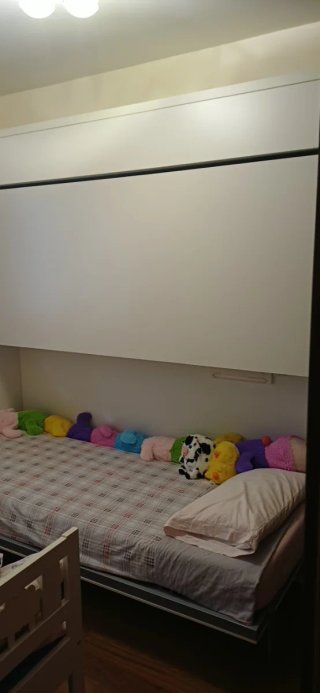 Litera abatible con mesa y colchones incluidos