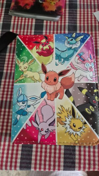 Cartas Pokémon. Caja y álbumes.