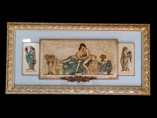 Bonito cuadro decorativo en relieve estilo clásico