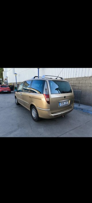 Lancia Phedra 2003