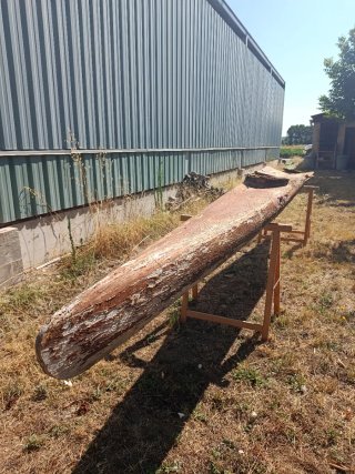 Piragua de madera antigua