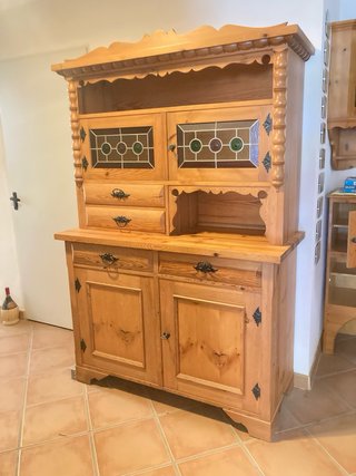 ALACENA ANREI AUSTRIA · MADERA MACIZA CON VIDRIERA