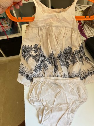Vestido BabyGap floral