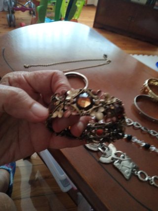 Lote de pulseras variadas