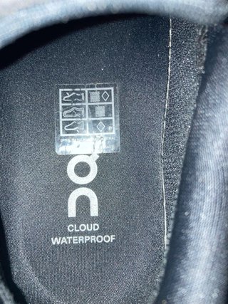 Zapatillas On Cloud Waterproof Negras