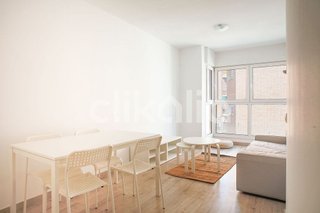 Piso en alquiler en Pueblo Nuevo en Madrid